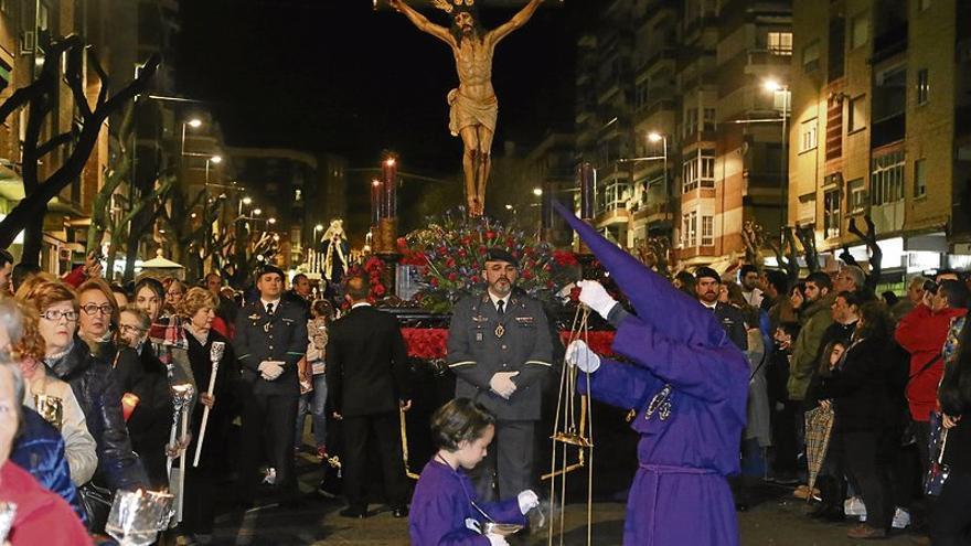 Cristo de la Angustia, a golpe de bombo y rosario