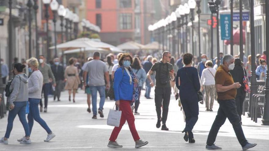 Canarias suma 5.426 nuevos casos y seis fallecidos con Covid en los últimos días