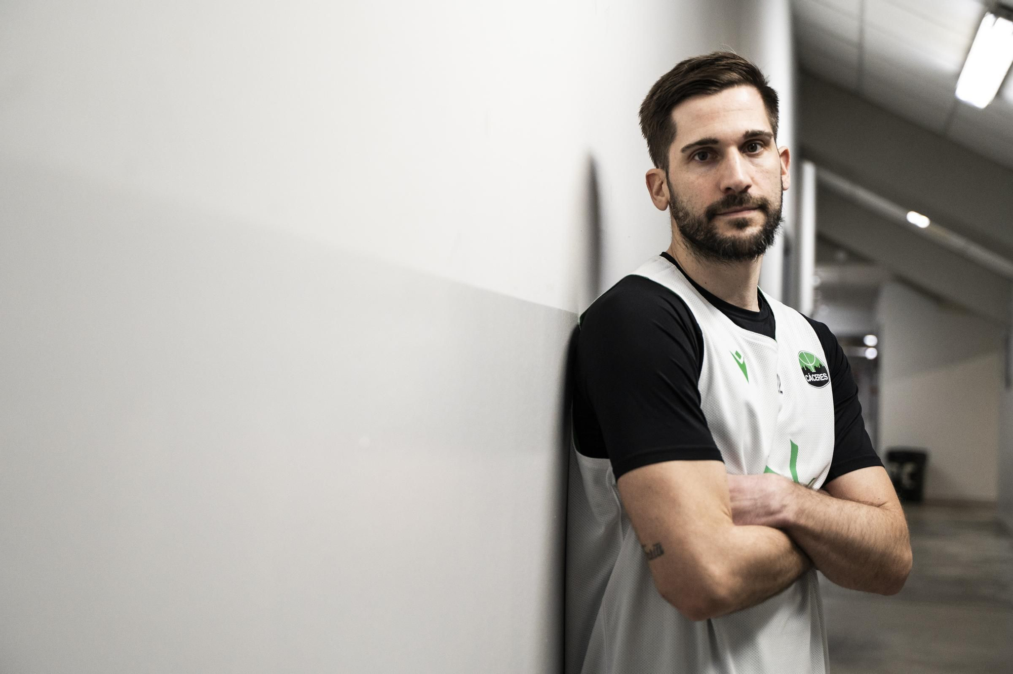 Presentación de Niko Rakocevic como nuevo jugador del Cáceres