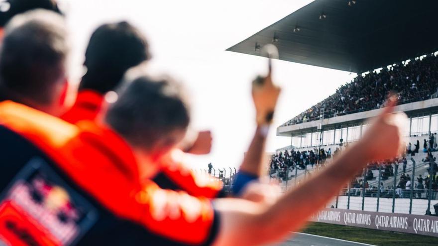 Pedro Acosta y Fermín Aldeguer siguen con su dulce rutina