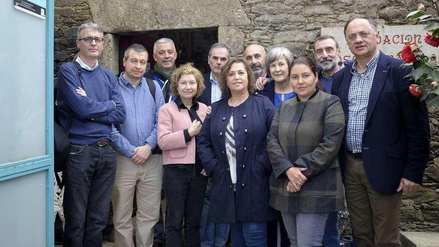 Fernando Redondo Neira, á esquerda, con outros membros do padroado. // Bernabé/Javier Lalín