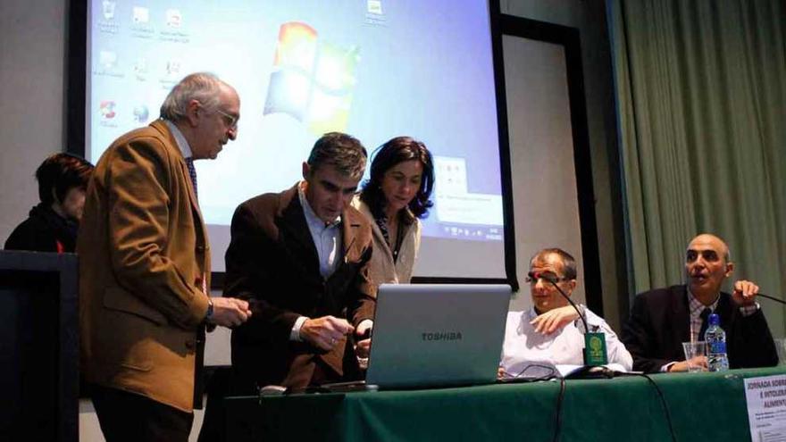 Ponentes de las jornadas, en el Colegio Universitario.