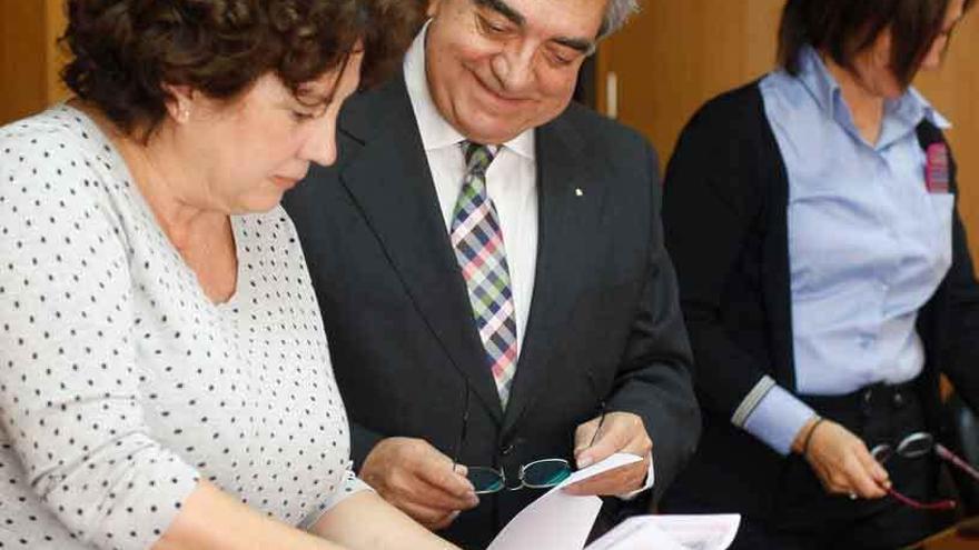 Marisol Sánchez y Juan Emilio Antón, ayer.