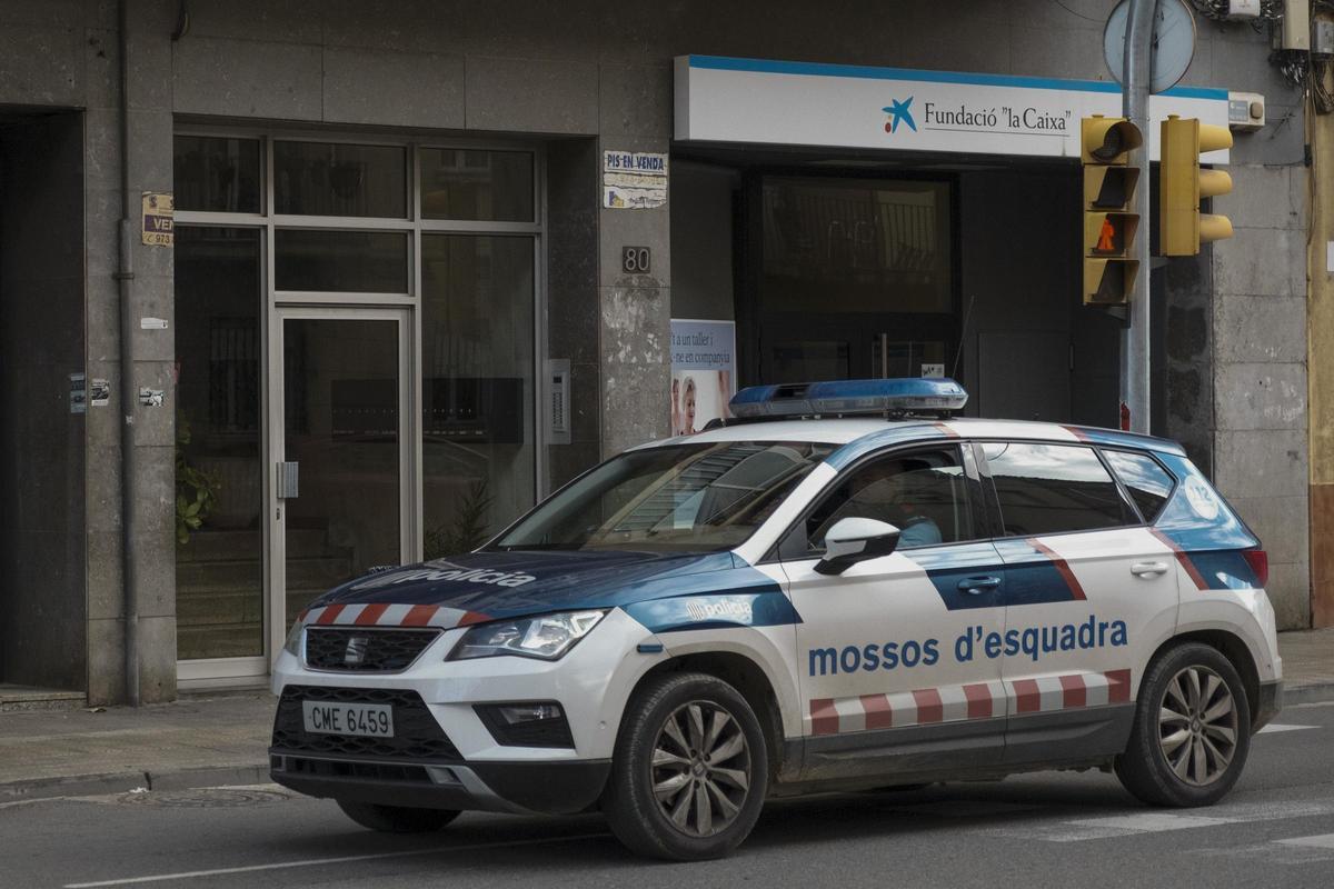 Detenido un hombre por la muerte violenta de una mujer en un piso de Lleida.