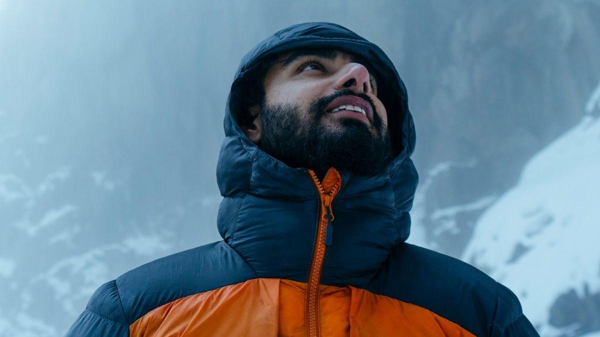 CHAQUETA ENTRETIEMPO HOMBRE | La chaqueta Calvin Klein supercómoda que marca tendencia