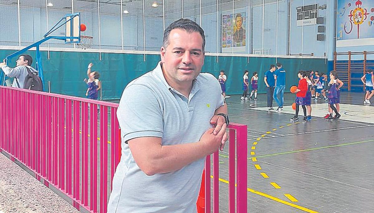 Carlos Suárez.