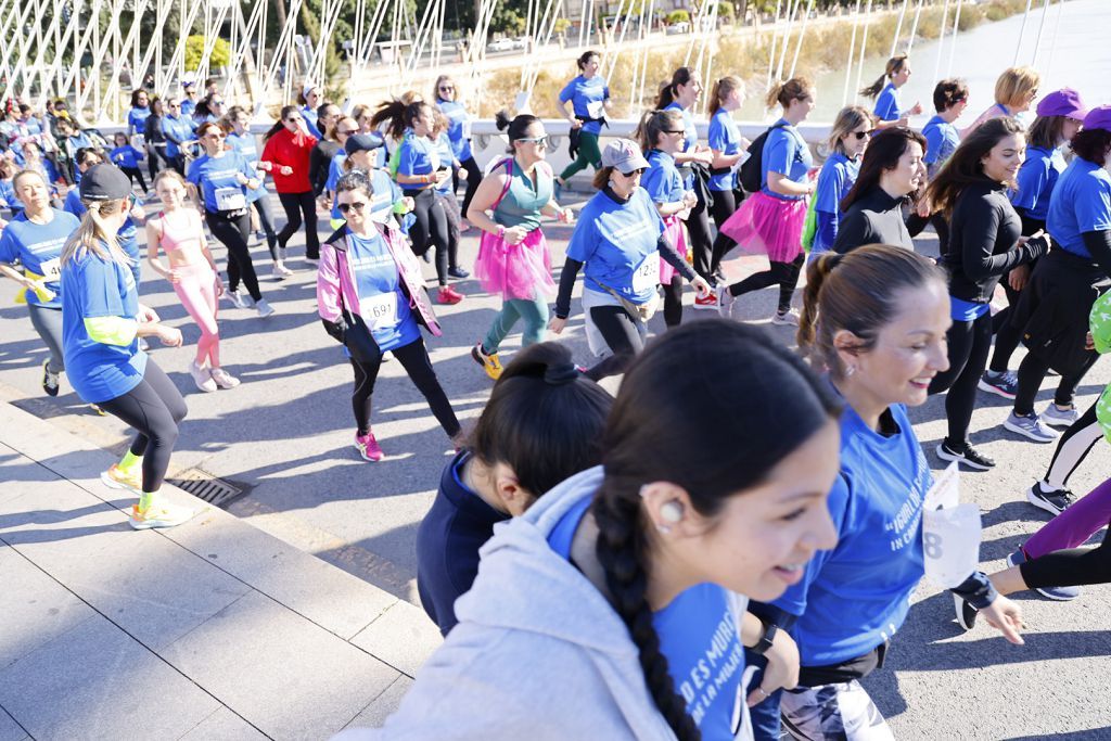 Imágenes del recorrido de la Carrera de la Mujer: avenida Pío Baroja y puente del Reina Sofía (I)