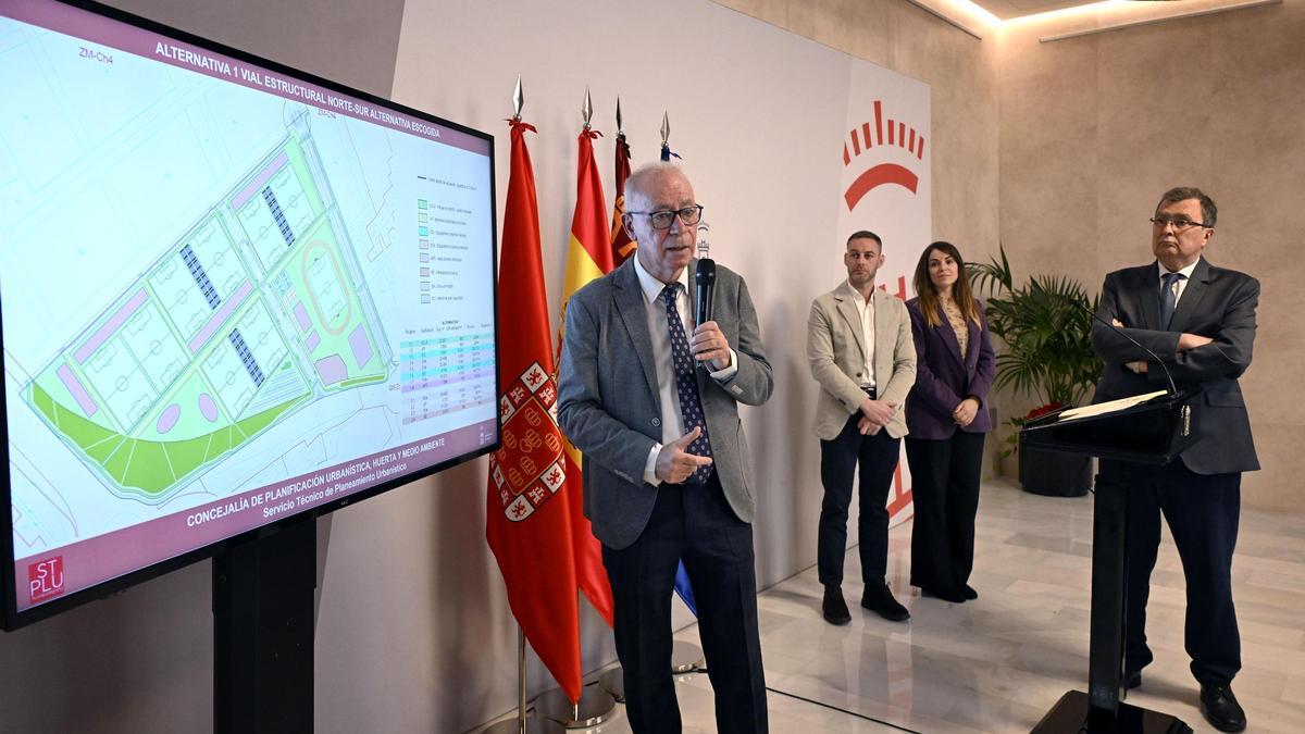 Un momento de la presentación del Plan Especial para la ordenación urbanística de la Ciudad Deportiva.