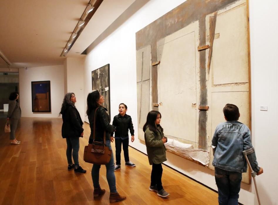 El arte de Chillida, Picasso o Magritte se luce en el MARCO de Vigo