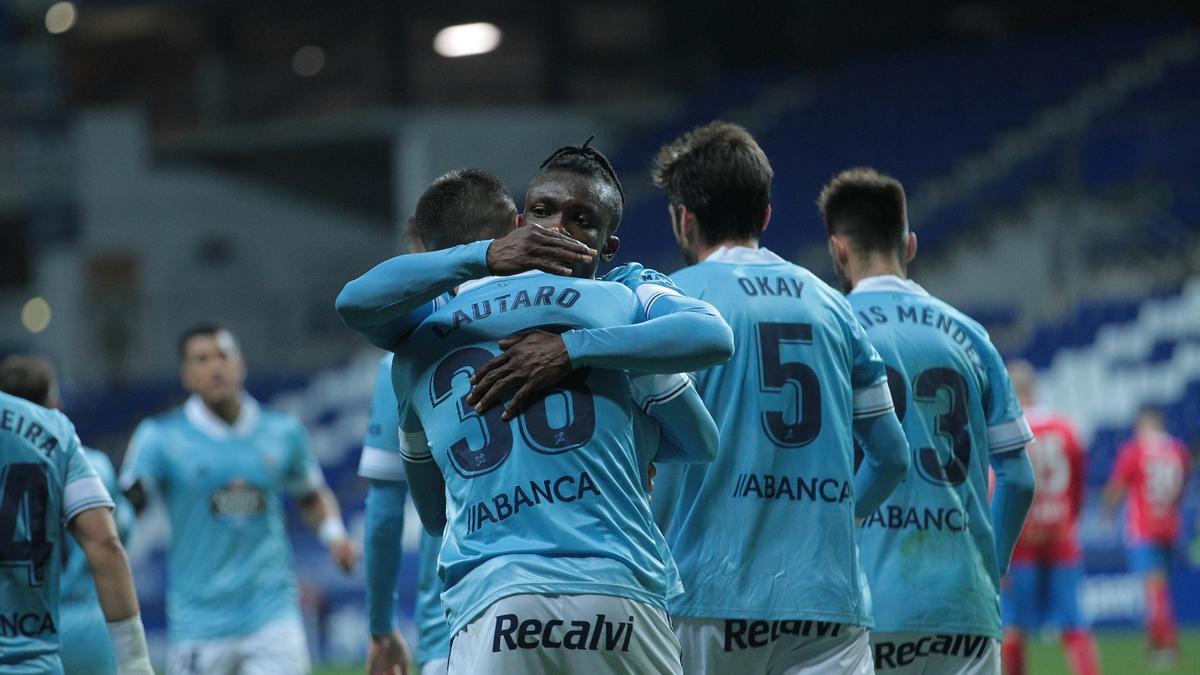 Jugadores del Celta celebran un gol en un partido de Copa del año pasado, frente al Llanera