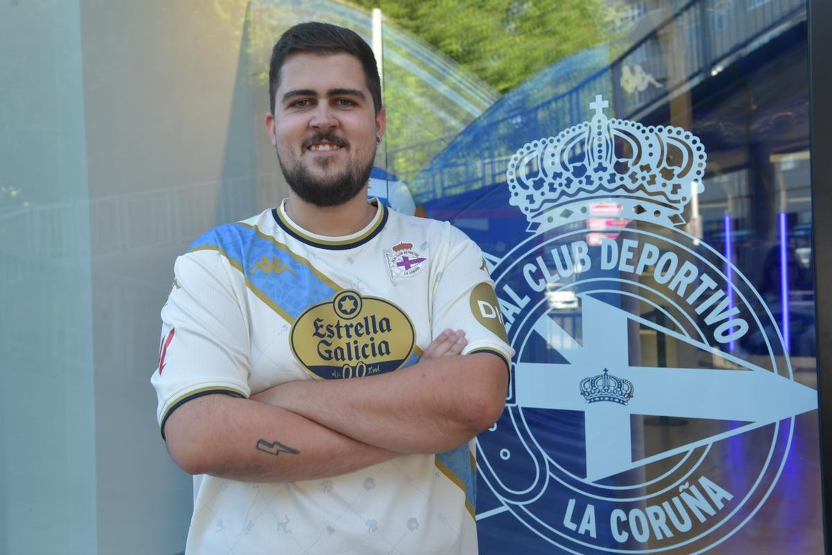 Jaime Buján, socio del Dépor que ha acudido a todos los partidos en Riazor en las últimas cinco temporadas