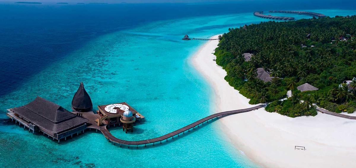Panoramica sky bar Anantara Kihavah