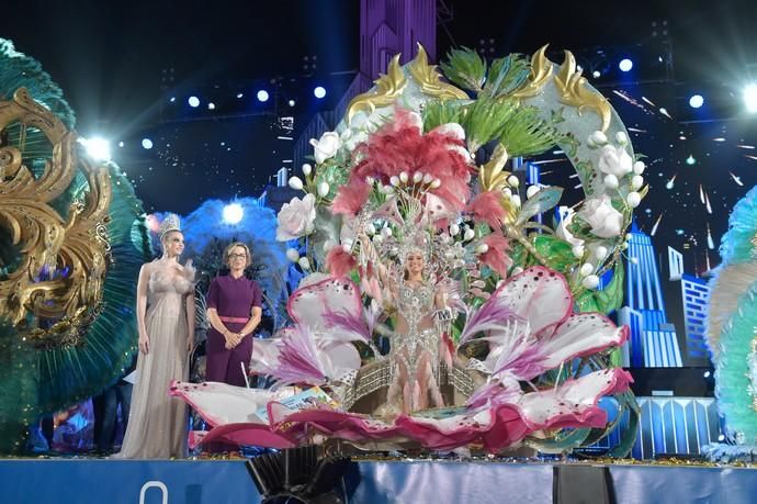 08-03-2020 SAN BARTOLOMÉ DE TIRAJANA. REINA CARNAVAL DE  MASPALOMAS.  CORONACIÓN DE LA REINA  Fotógrafo: ANDRES CRUZ  | 08/03/2020 | Fotógrafo: Andrés Cruz