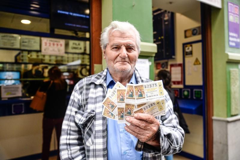 21-12-18. LAS PALMAS DE G.C. Administración de Lotería El Gordo de Triana.  FOTO: JOSÉ CARLOS GUERRA.  | 21/12/2018 | Fotógrafo: José Carlos Guerra