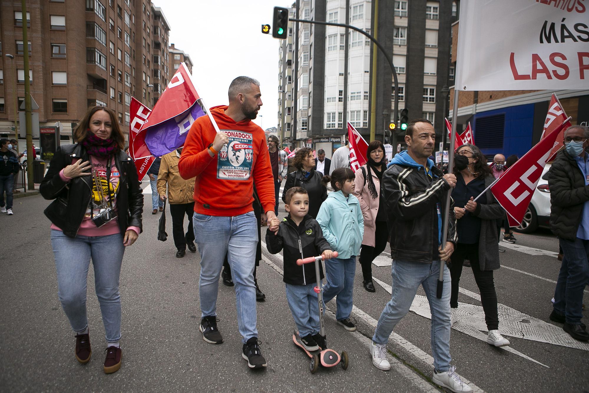 La manifestación del Primero de Mayo en Avilés