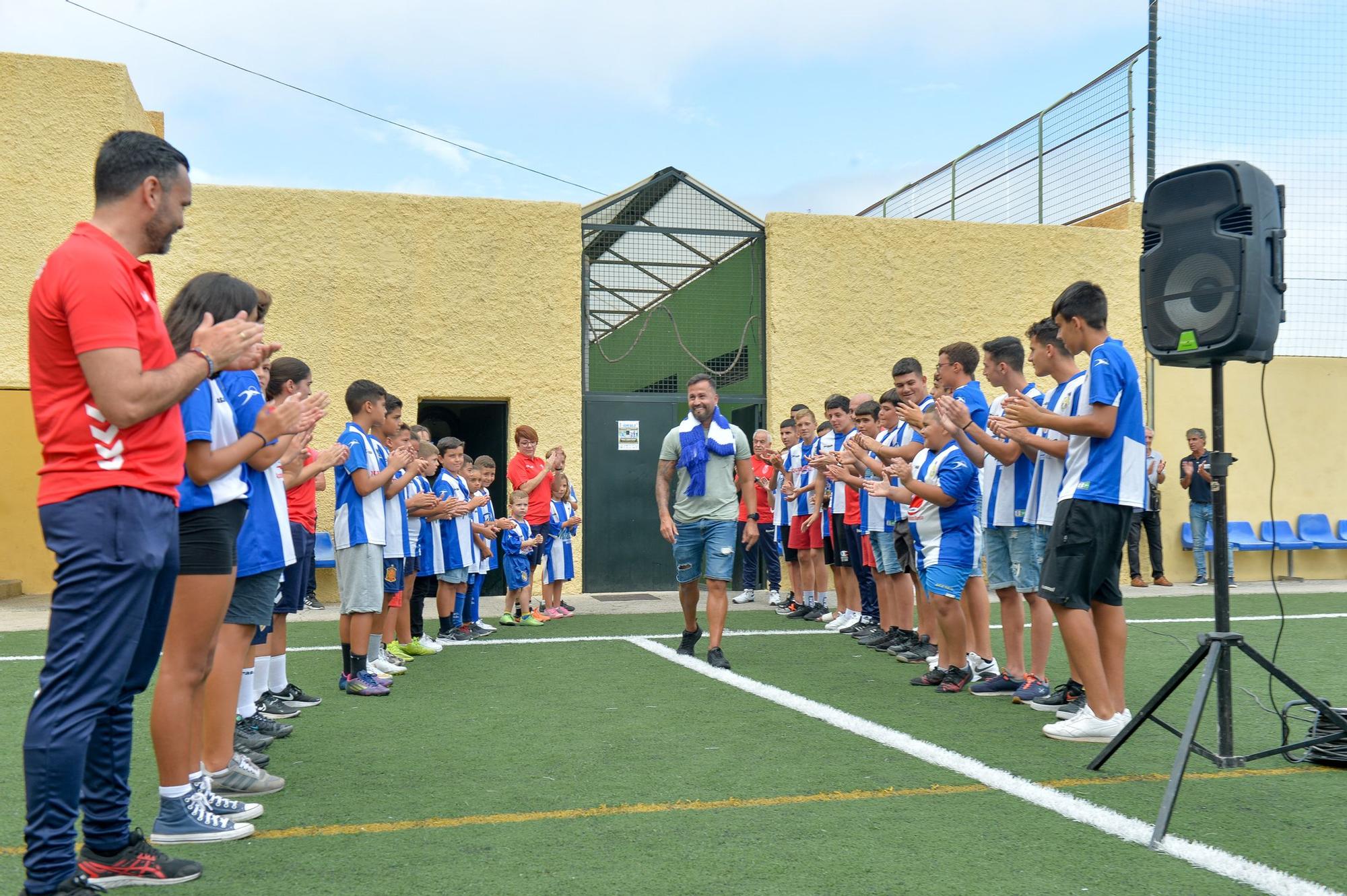 Homenaje al jugador Yeray Espino