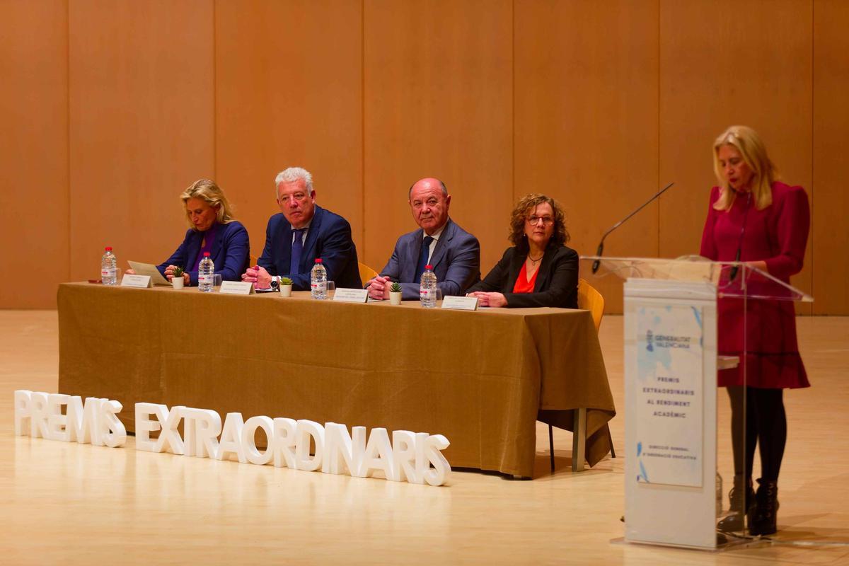 Acto de entrega de los premios extraordinarios al rendimiento académico en Castellón