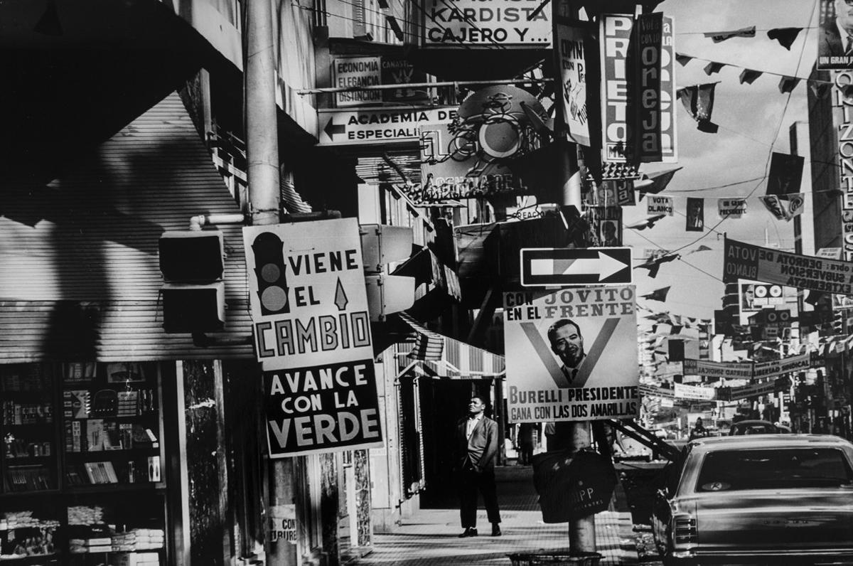 'Campaña electoral', avenida Urdaneta, Caracas, 1968.