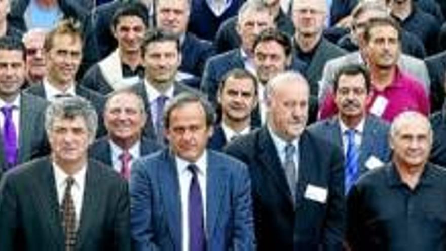 Los técnicos europeos homenajean a Del Bosque