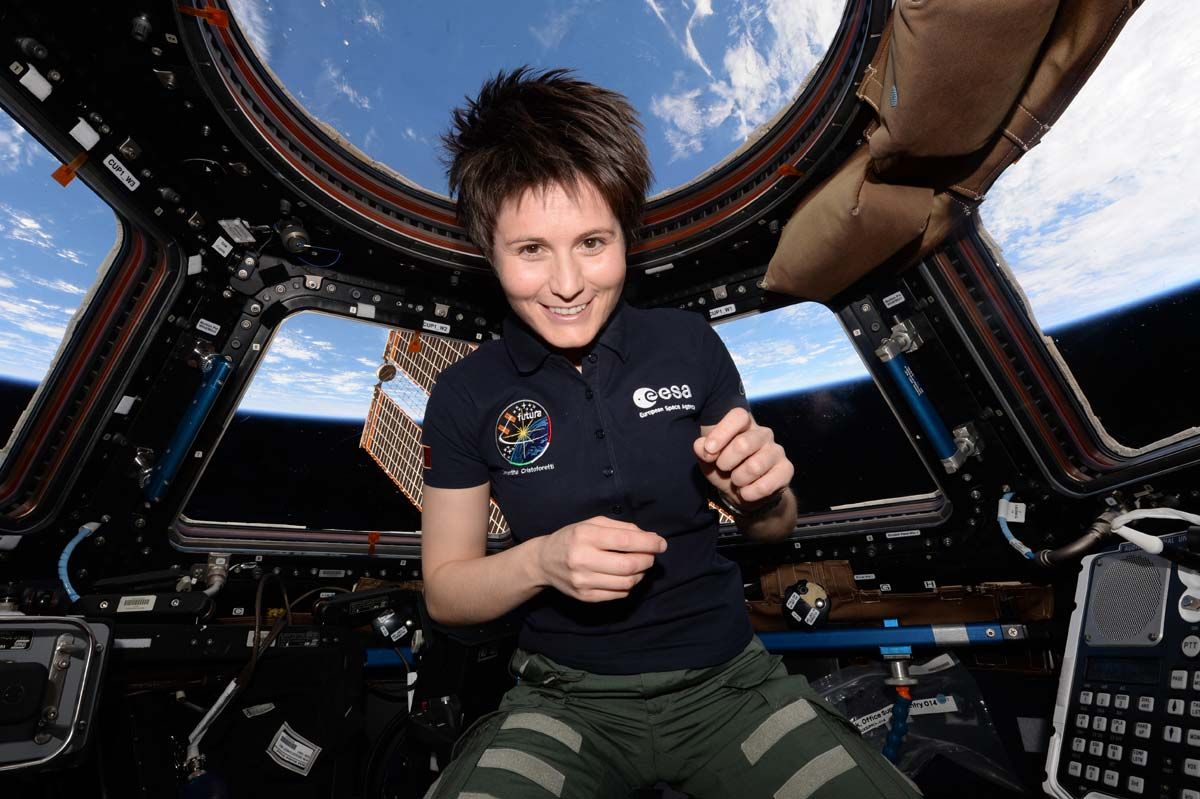 Samantha en la Estación Espacial Internacional