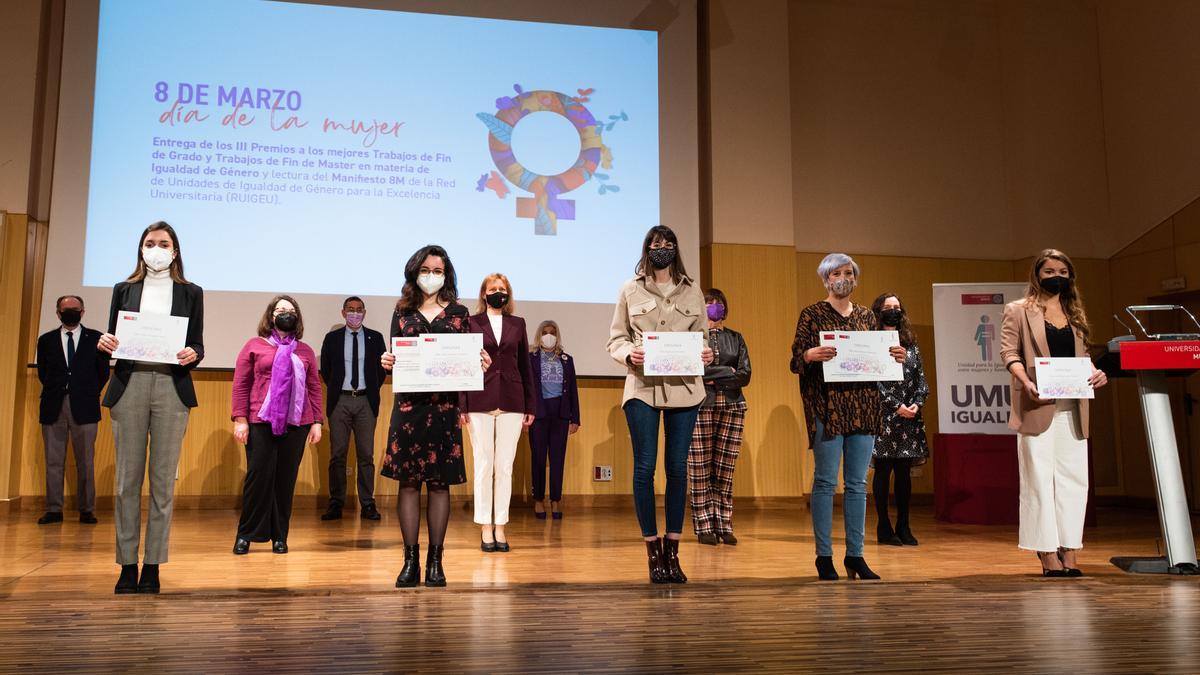 Premios a los mejores TFG, TFM y Tesis Doctorales en materia de igualdad de género y contra la violencia de género