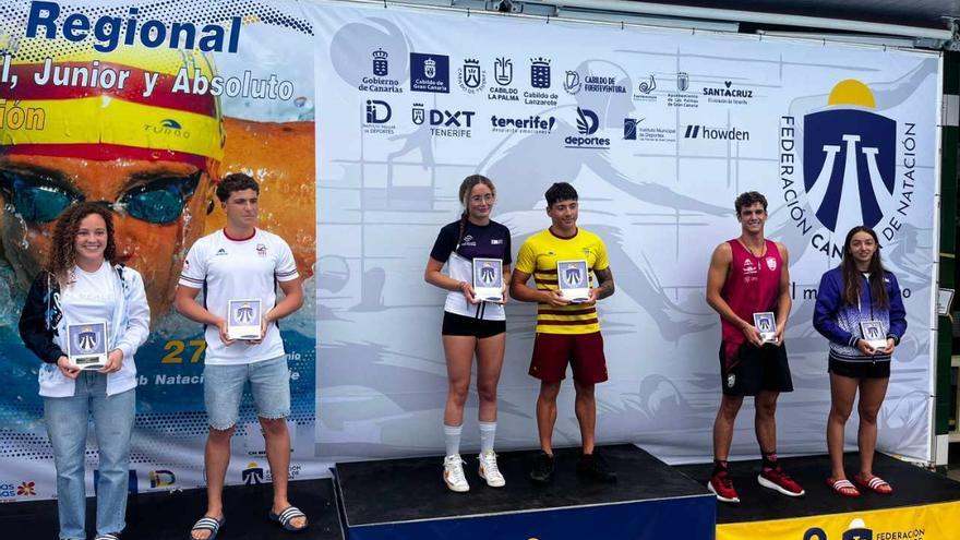 ESNA Lanzarote se alza con el bronce en relevos en el campeonato regional de natación