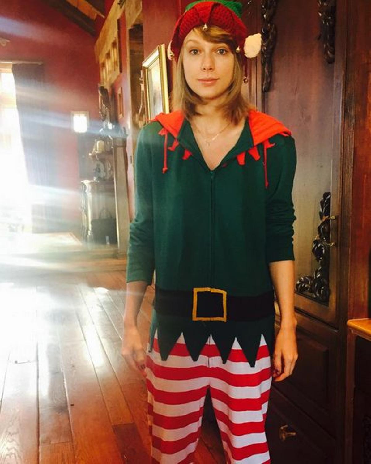 Navidad 2015: Taylor Swift es un elfo