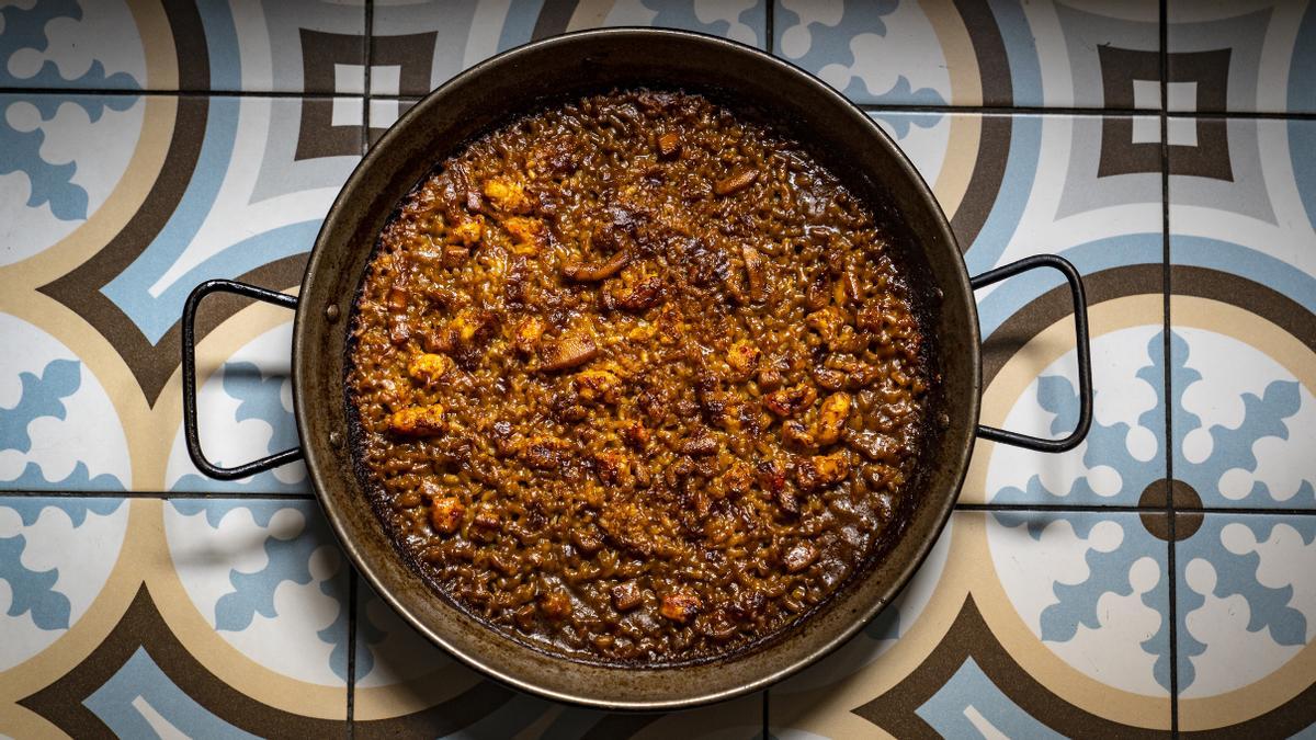 Paella de gambas y calamares de Can Boneta