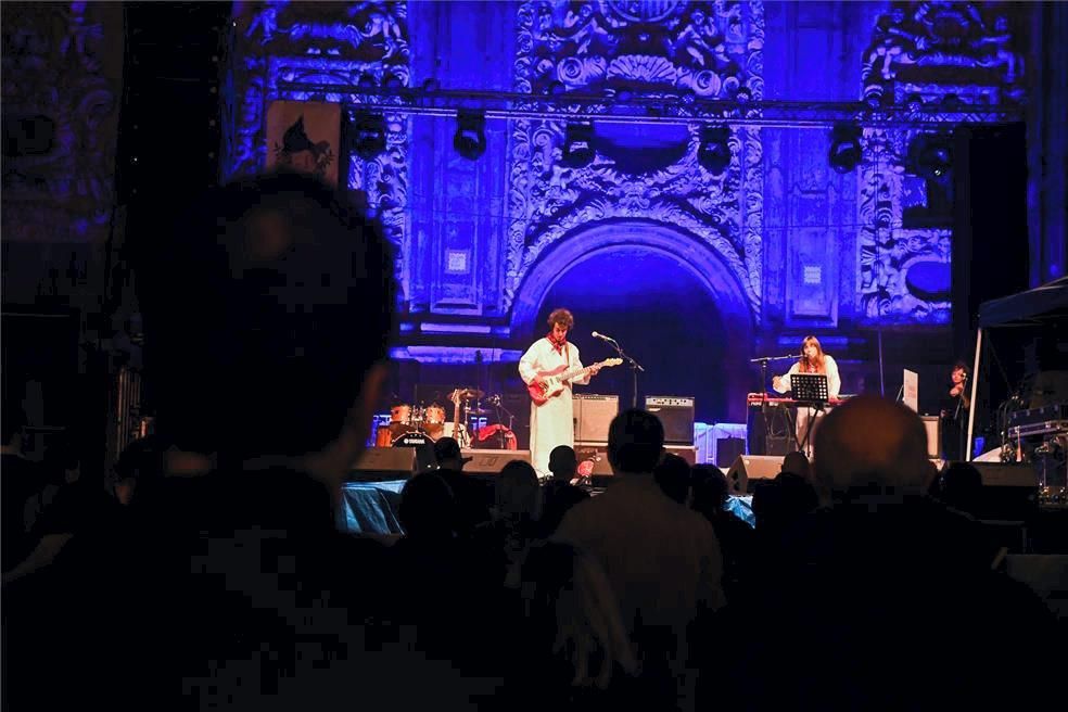 Concierto en la plaza de la Justicia: María Arnal & Marcel Bagés