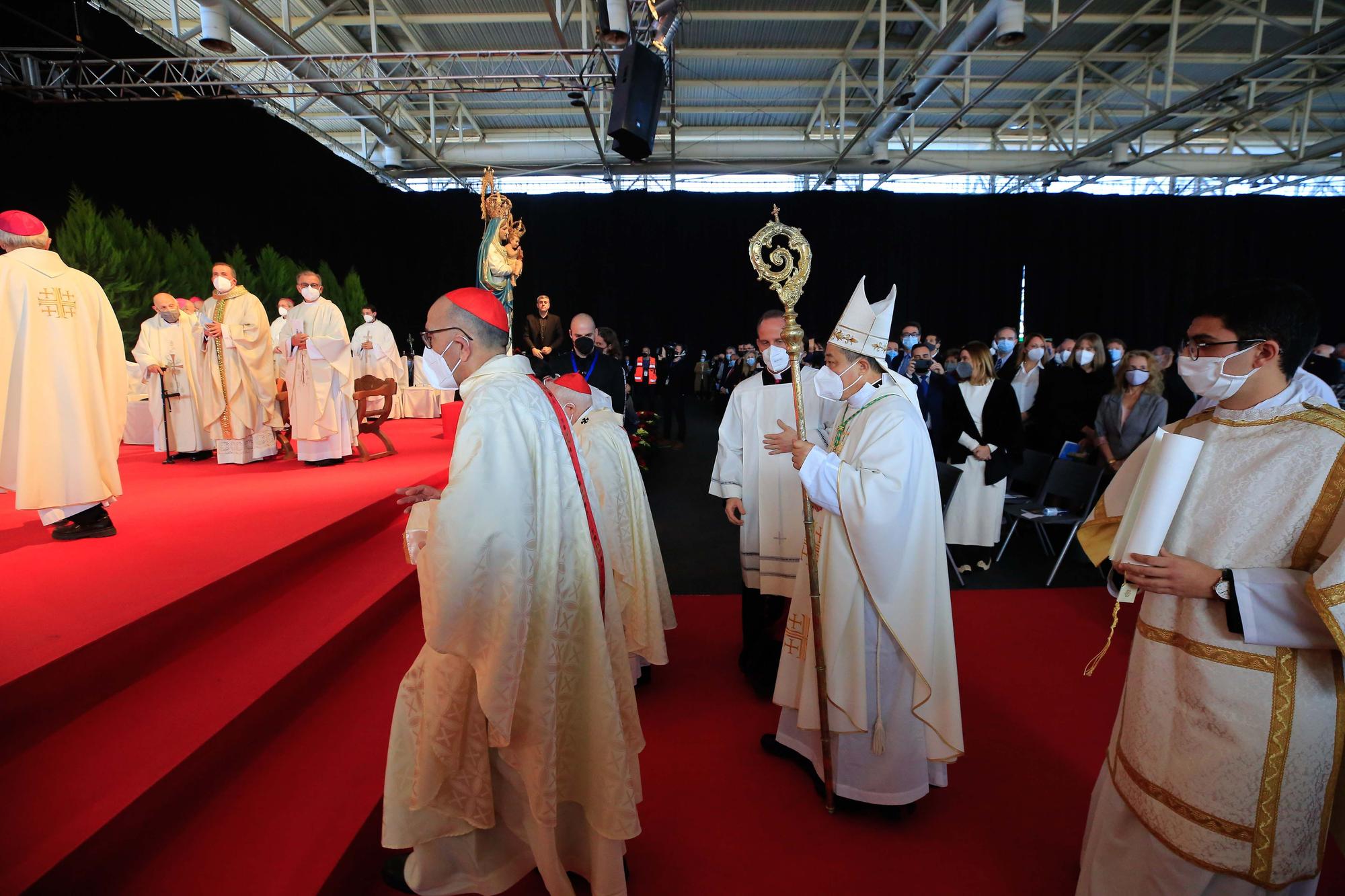 Ordenación del obispo en el Recinto Ferial