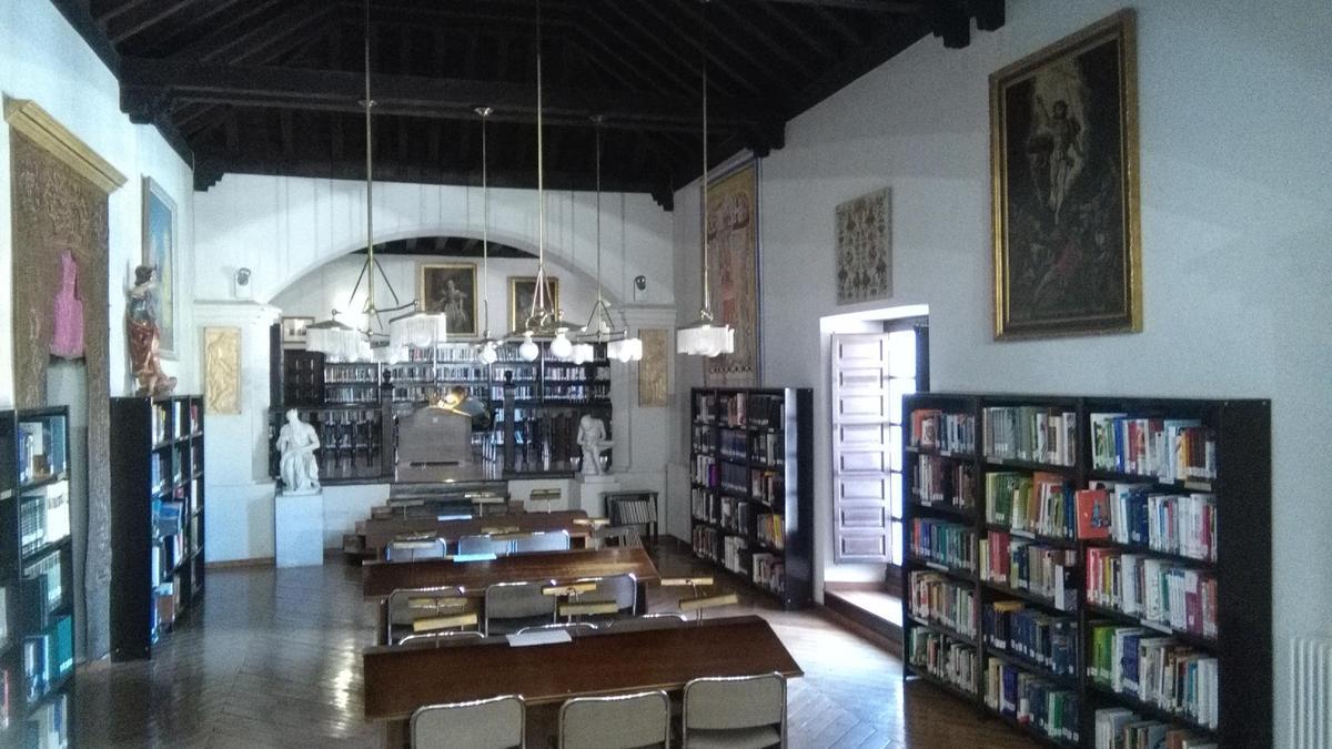Sala de estudio y de lectura de la Biblioteca de Toro