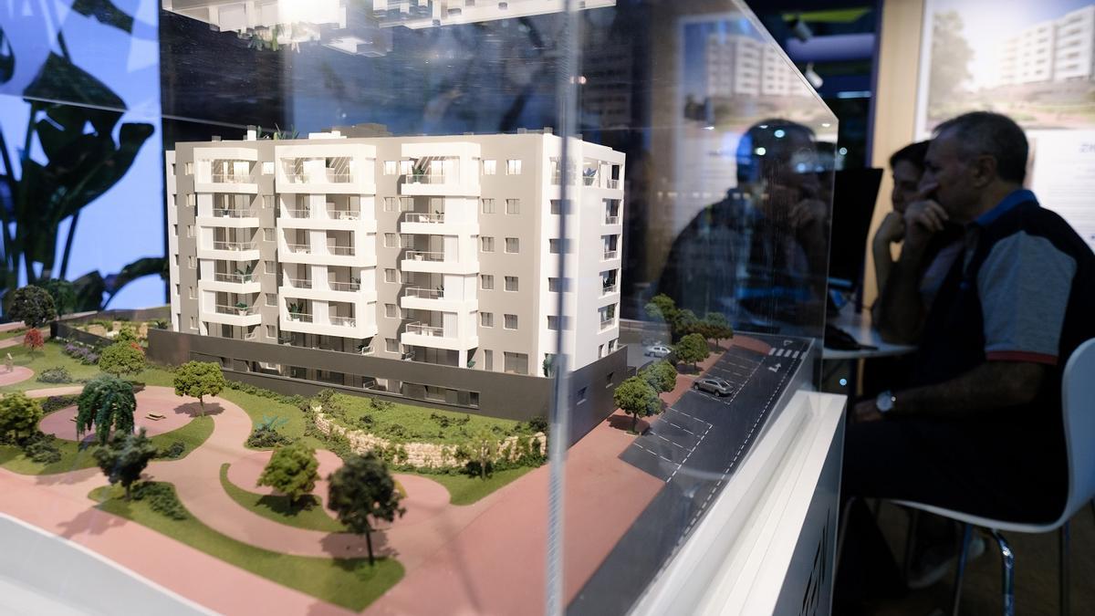 Una imagen del salón inmobiliario Simed, qeu se ha celebrado estos días en el Palacio de Ferias de Málaga.