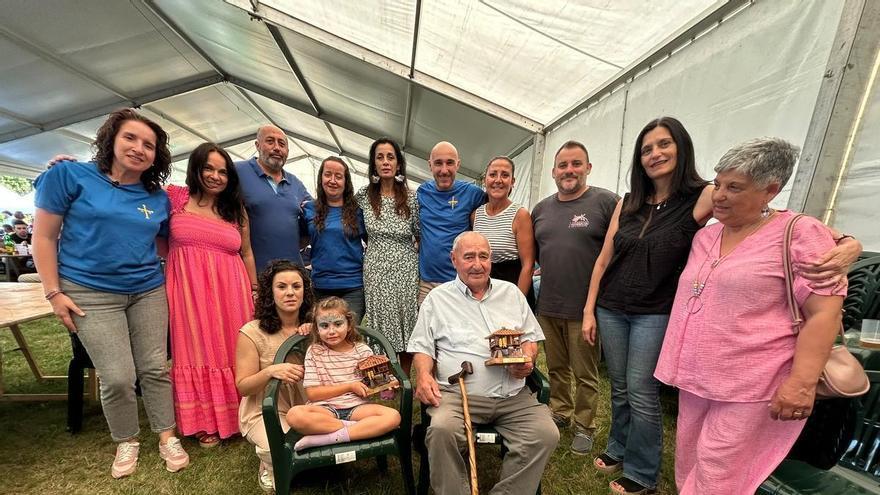Memoria viva en San Adriano: la parroquia rinde tributo a sus "güelos"