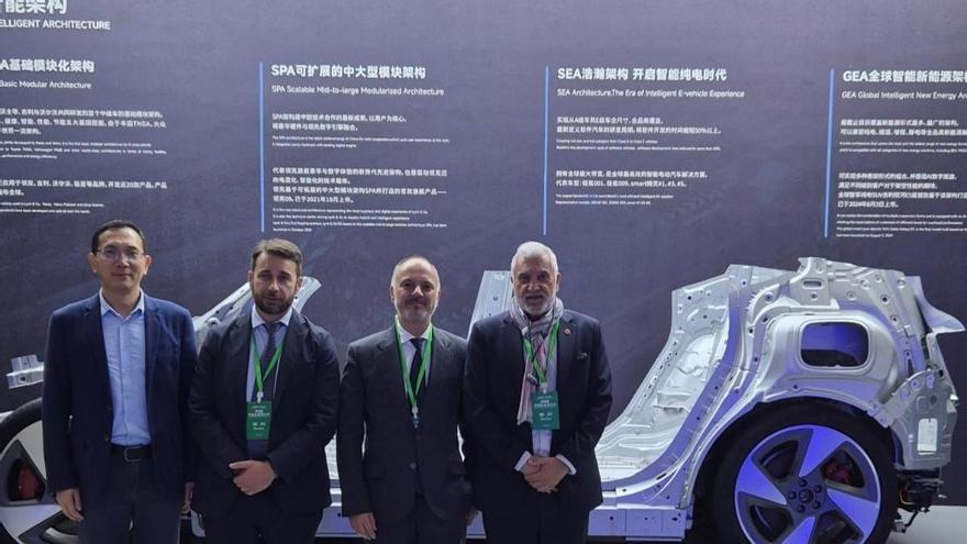 Regades se reúne en China con el fabricante de coches Geely y con el grupo Sany
