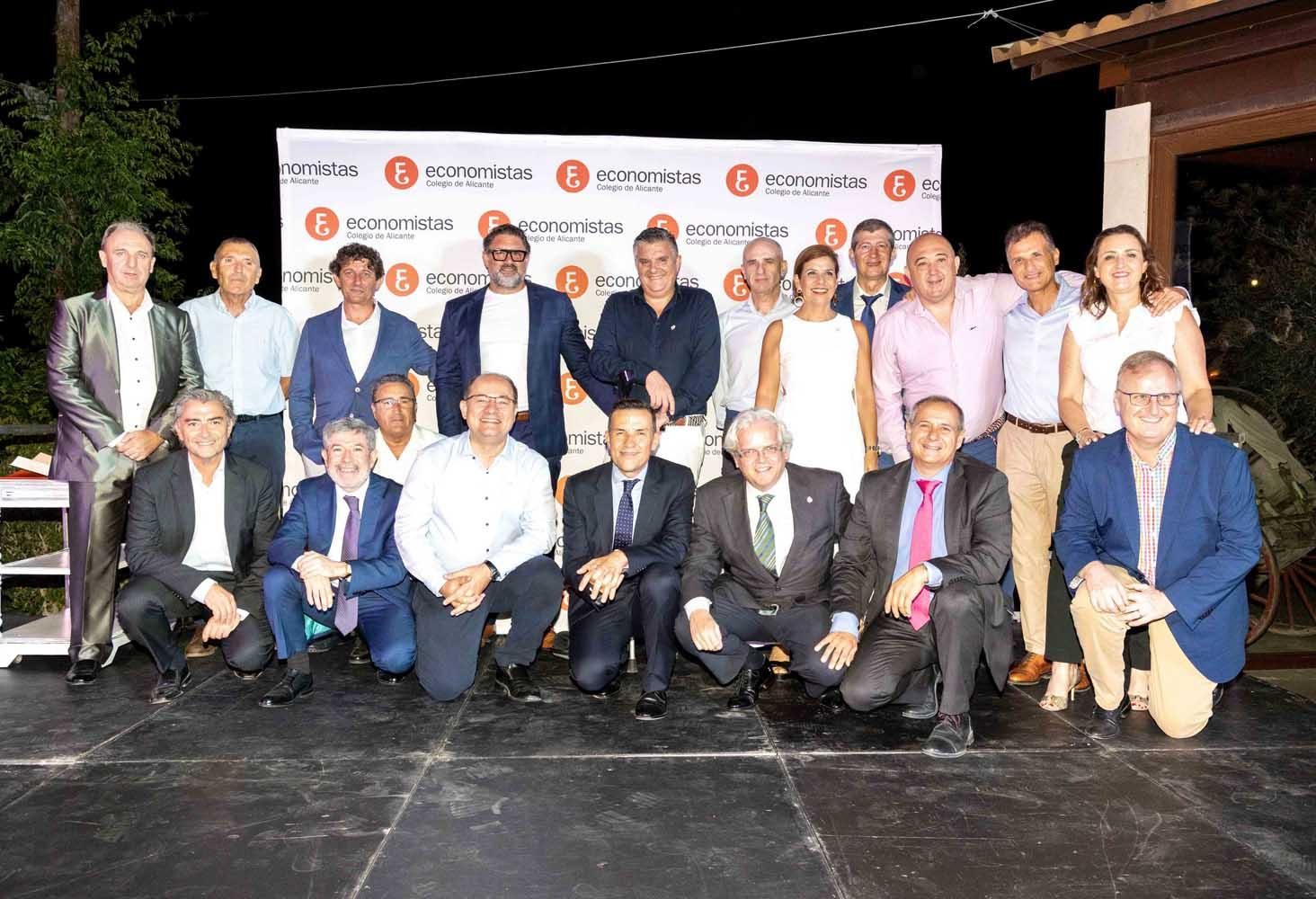 Los Economistas de Alicante celebran su cena anual en honor a su patrón