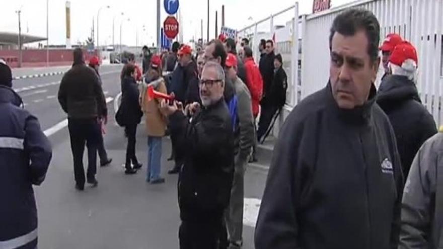 Los trabajadores de Coca-Cola inician una huelga