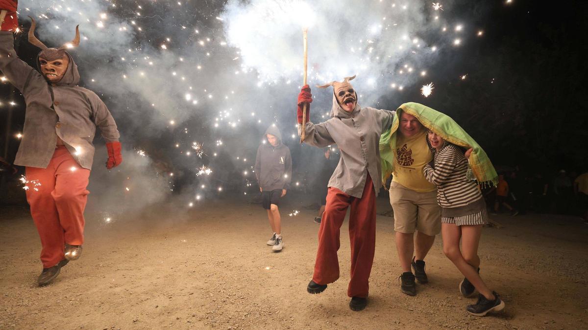 'Correfoc' en una edición de la Nit de Sant Joan del IEE