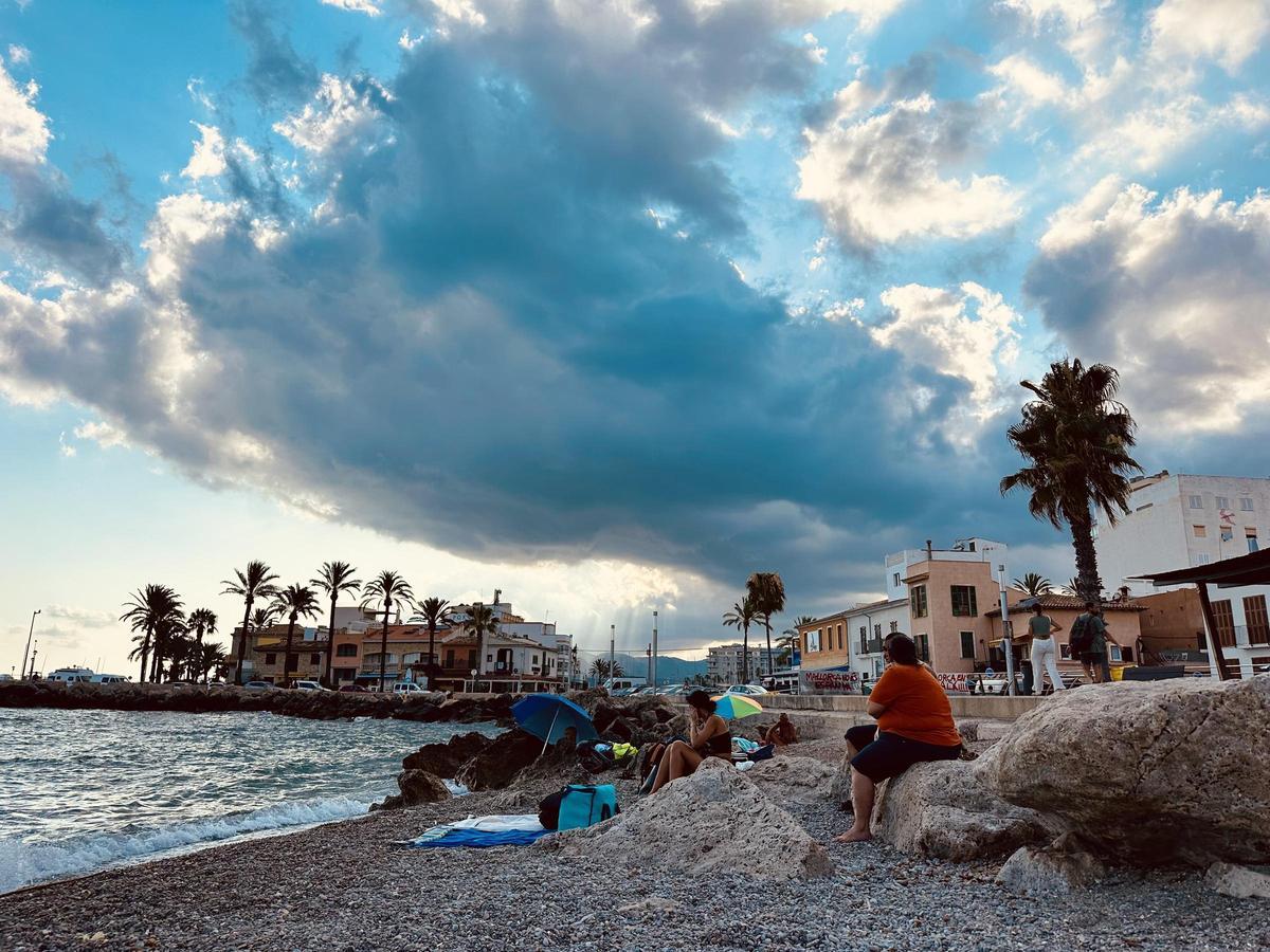Dunkle Wolken ziehen wieder über Mallorca auf.