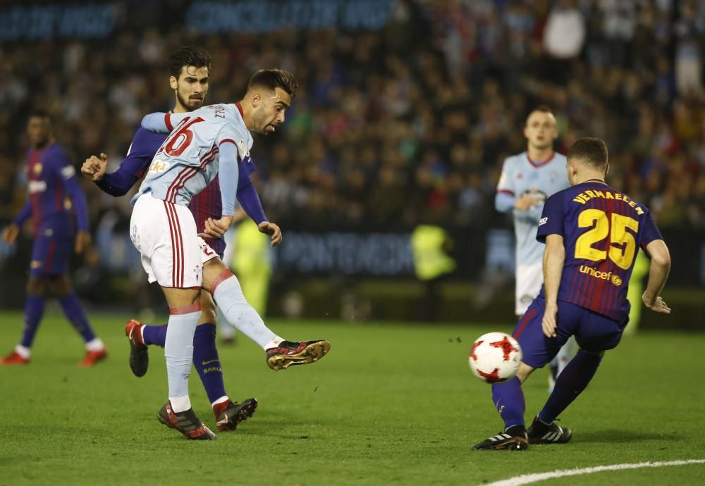 Las mejores imágenes del partido disputado hoy en Balaídos entre el Celta y el Barça