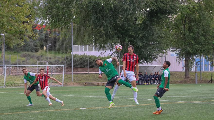 El Montijo consigue un empate de garra ante el Unión Adarve