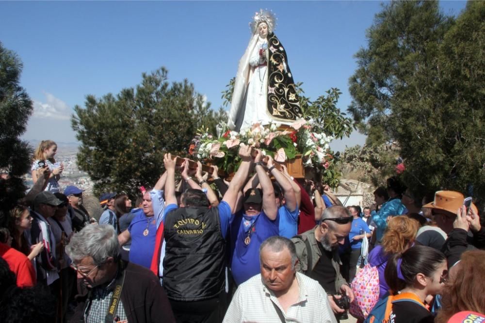 Subida de la Virgen de la Soledad al Calvario