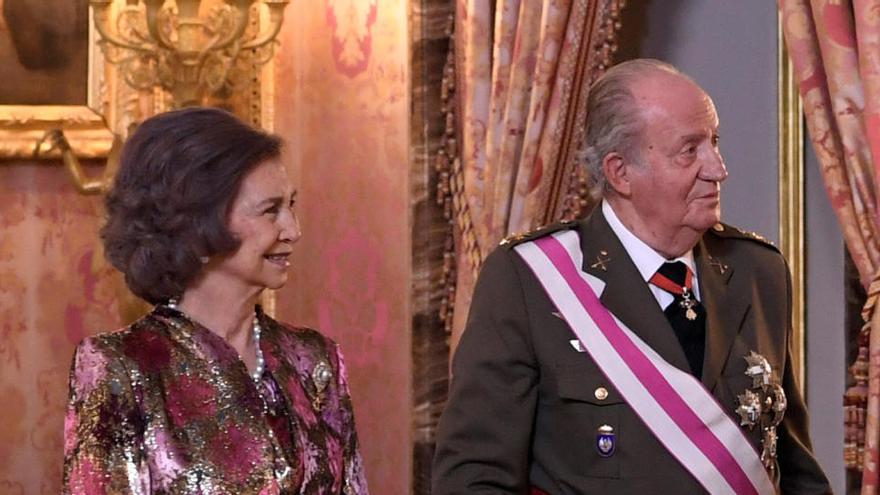 La Fiscalia investiga Joan Carles I i la reina Sofia per l&#039;ús de targetes de crèdit opaques