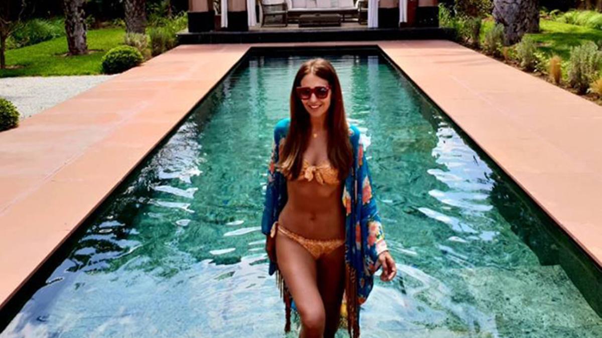 Paula Echevarría en una piscina en Marruecos
