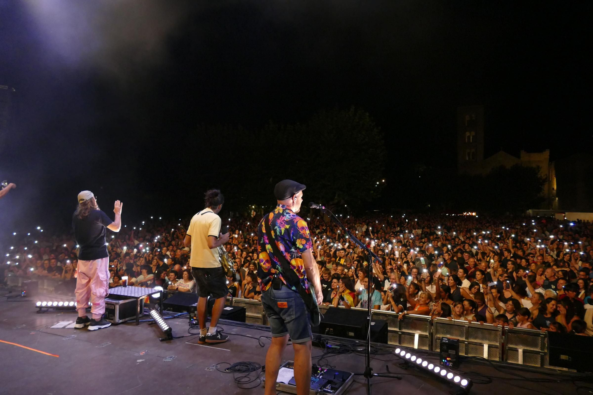 La segona Bertranada Fest congrega unes 8.000 persones als concerts de Ginestà i Búhos