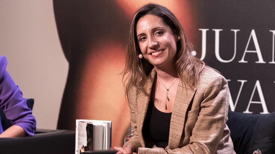 Encuentro con Ángela Banzas, finalista del Premio Planeta con «Cuando el viento hable»