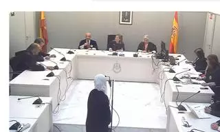 Las dos españolas casadas con yihadistas repatriadas desde Siria aceptan tres años de cárcel y someterse a un curso de desradicalización