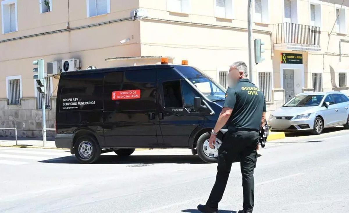 Un guàrdia civil mata la dona i el fill i se suïcida a Alacant