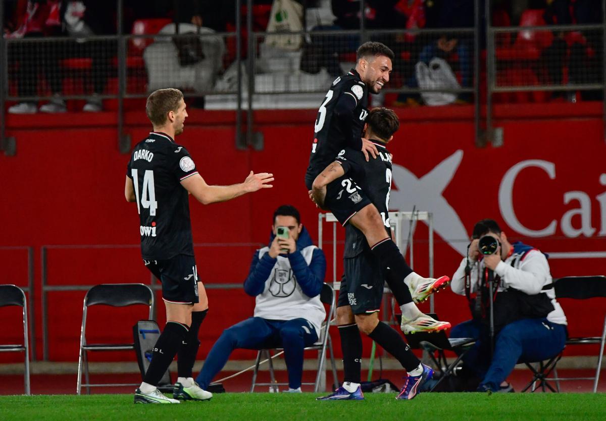 Adriá Altimira celebra su gol
