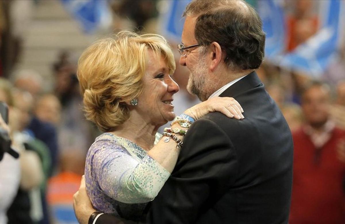 Mariano Rajoy y Esperanza Aguirre en el mitin de cierre de campaña electoral en Madrid.