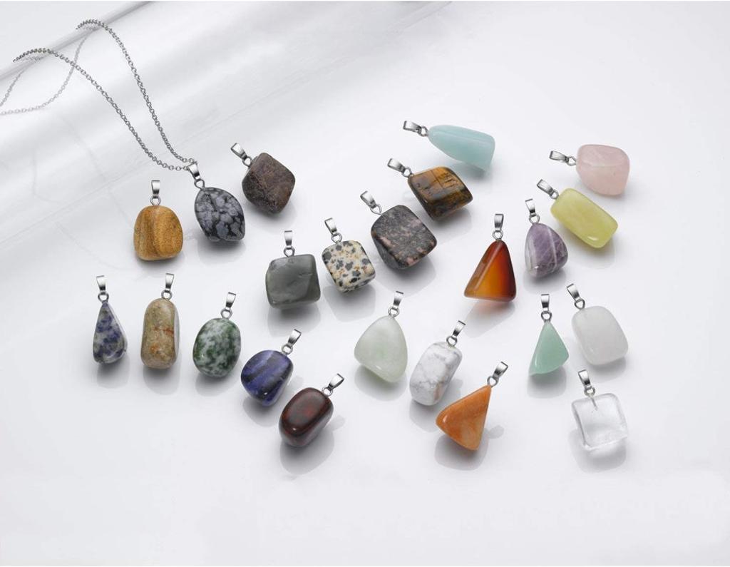 Piedras naturales de calendario de adviento